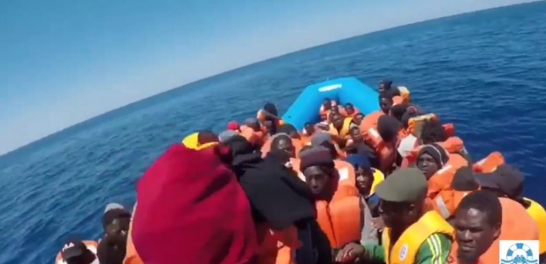 Méditerranée : premier sauvetage du Sea-Watch depuis des mois, déjà 65 migrants secourus (plusieurs d’entre eux autorisés à débarquer)
