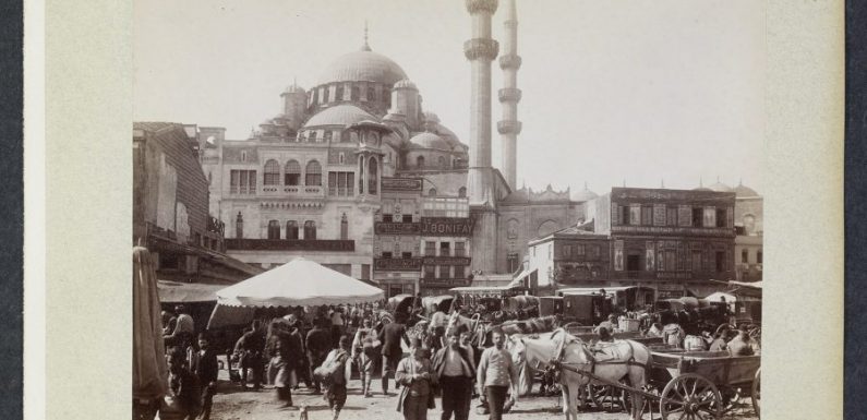 Free: Download Thousands of Ottoman-Era Photographs That Have Been Digitized and Put Online
