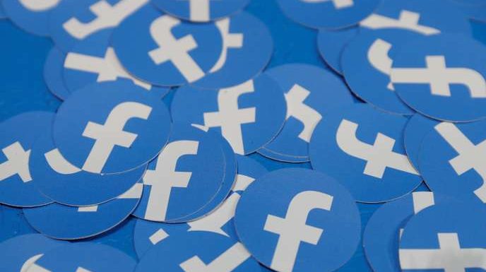 Pourquoi de nombreux groupes Facebook passent soudain de « fermés » à « secrets »