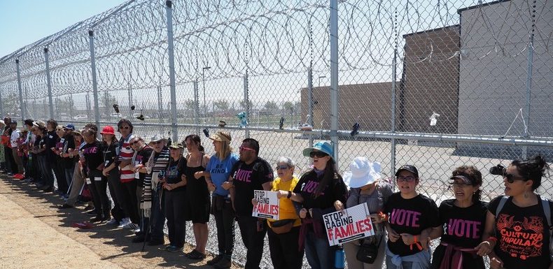 Etats-Unis : des élus démocrates évoquent des «camps de concentration» à la frontière mexicaine