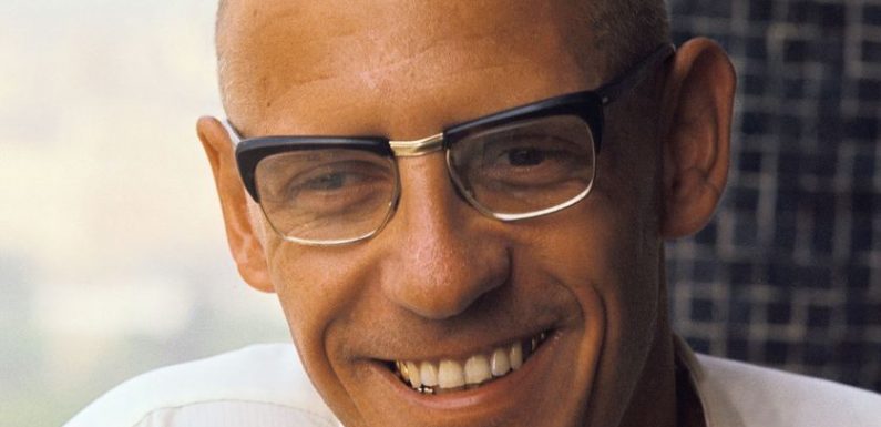 Autoportrait de Michel Foucault : « Je pense que le rôle d’un philosophe c’est de déranger »