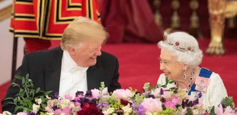 Royaume-Uni: Trump encense la reine, prend le thé avec le prince Charles et insulte le maire de Londres