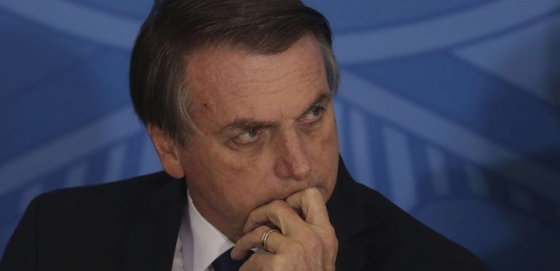 Brésil: Bolsonaro révoque ses deux décrets sur la libéralisation des armes