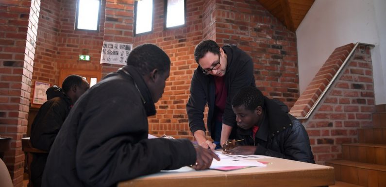 VIDEO.Tags racistes et antisémites sur une mairie d’Alsace, un élu menacé