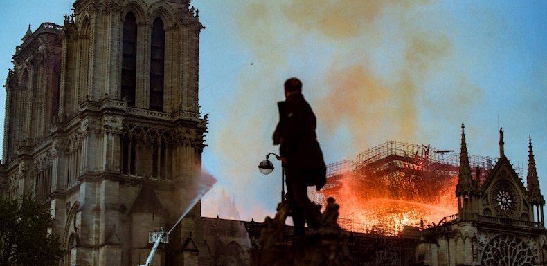 Incendie de Notre-Dame : l’enquête préliminaire écarte l’hypothèse criminelle