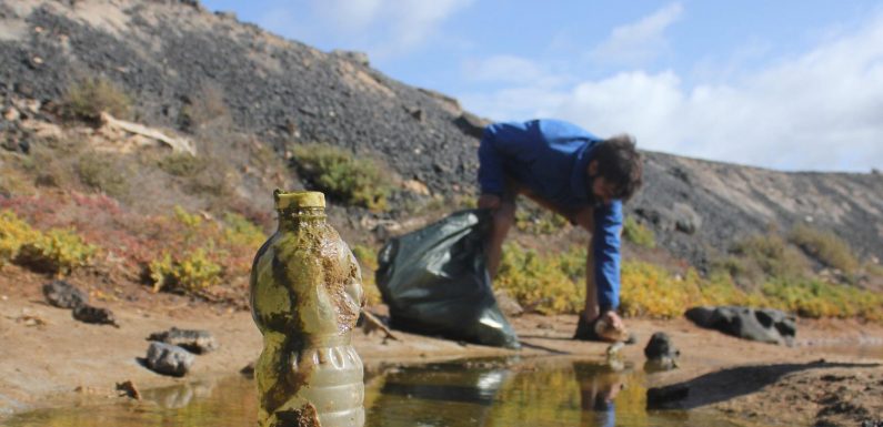 De la Manche aux Îles Canaries : 100% des échantillons d’eau de mer contaminés aux micro-plastiques