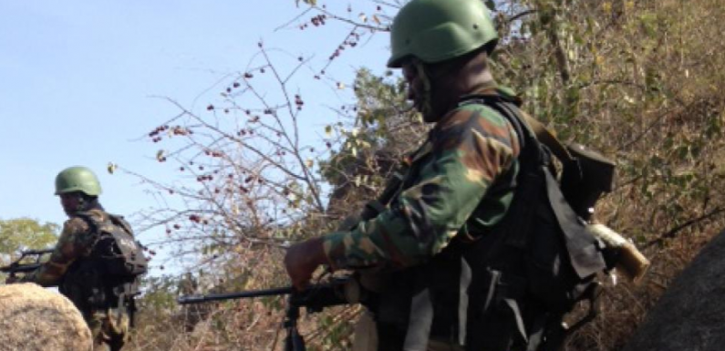 Cameroun: Les forces de sécurité tuent des civils et violent une femme