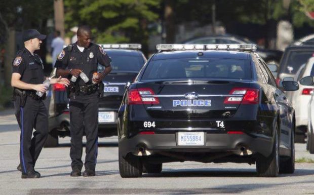 USA: un Noir n’est pas davantage en danger face à un policier blanc, selon une étude