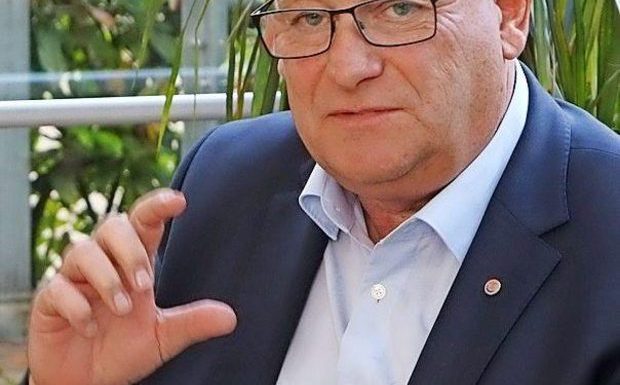 Le maire SPD de Saarlouis (All.) dénonce la capitulation face aux bandes de jeunes pillards d’origine immigrée