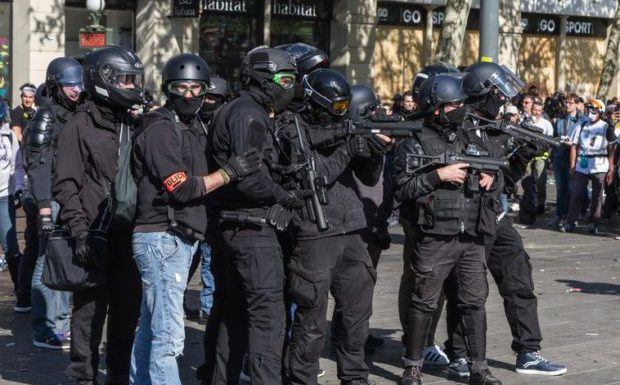 Le Conseil d’Etat estime que le LBD est « un élément essentiel du dispositif global de maintien de l’ordre » et refuse à nouveau d’en suspendre l’usage