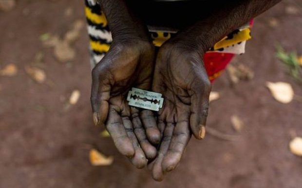 Mutilations génitales féminines : le nombre de cas de victimes d’excisions en très forte hausse en France