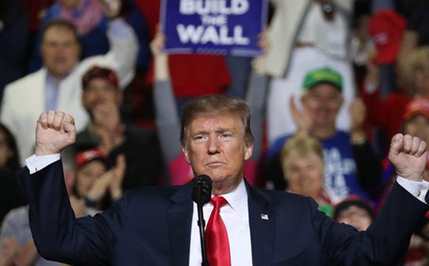 Etats-Unis : «Grande victoire» pour Trump, autorisé à user de fonds militaires pour construire le mur