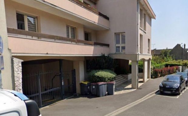 Igny (91) : un homme attaque les pompiers à la machette lors d’une intervention puis leur tire dessus