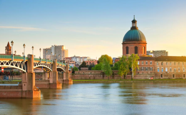 Toulouse : Une femme de 88 ans volée et frappée par deux hommes