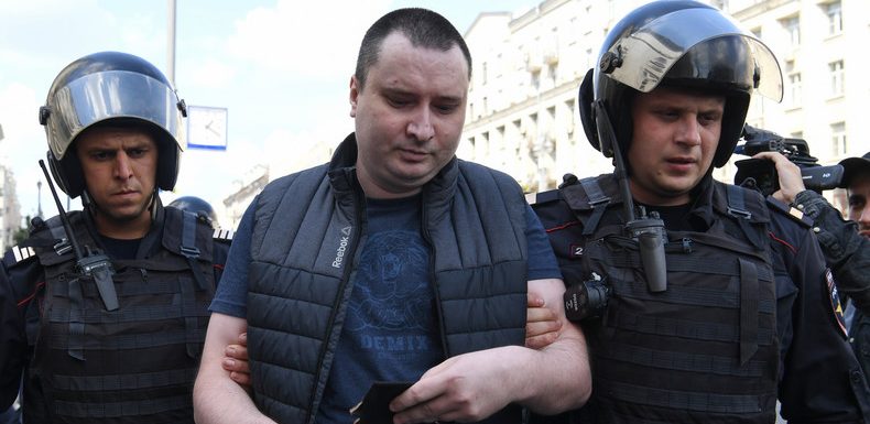 Russie : 140 interpellations lors d’une manifestation non autorisée à Moscou (IMAGES)