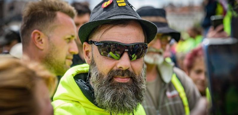 14-Juillet: Deux figures des «gilets jaunes» placés en garde à vue