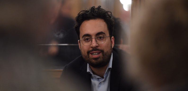 Municipales 2020: Mounir Mahjoubi jette l’éponge et rallie Cédric Villani