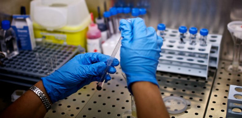 Ouverture de la PMA : la pénurie de sperme, risque à anticiper