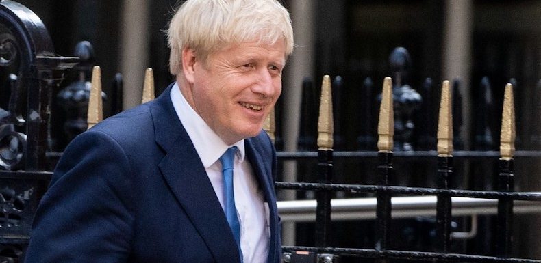« May voulait un accord à tout prix, Johnson veut un Brexit à tout prix »