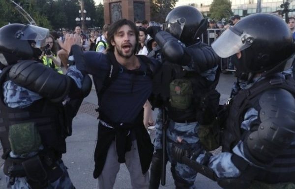 Berlin réclame la libération des manifestants