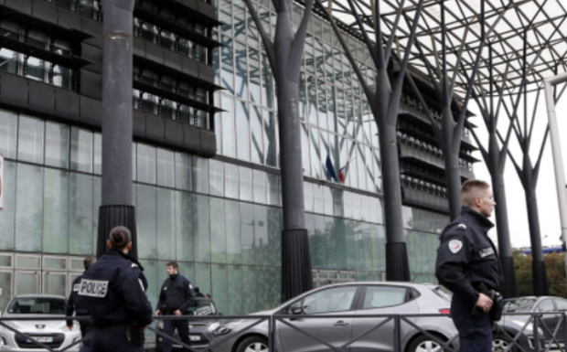 Melun (77) : au tribunal, le prévenu violent déclare : « Si elle me supprime le RSA, je la buterai ! Je suis fils de moudjahidine ! »
