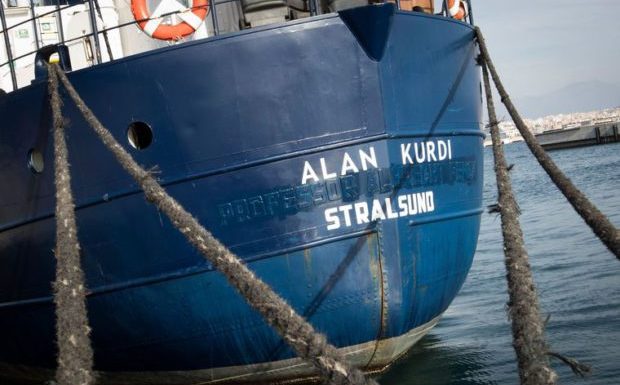 Méditerranée : 40 migrants de l’Alan Kurdi débarquent à Malte, la France propose d’en accueillir
