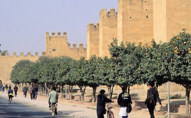 Maroc : des jeunes filles bénévoles en short provoquent un scandale