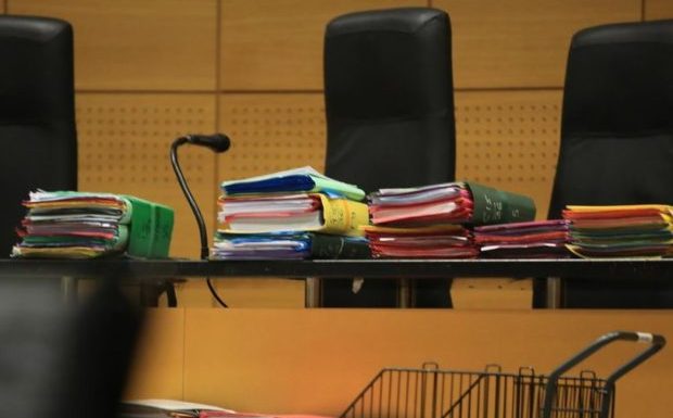 Manosque (04) : il suspecte sa compagne de le tromper et lui brise la mâchoire