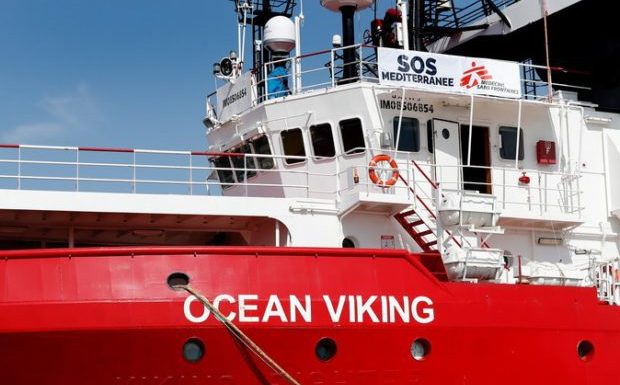 Méditerranée : l’Élysée prêt à accueillir une grande partie des 356 migrants secourus par l’Ocean Viking