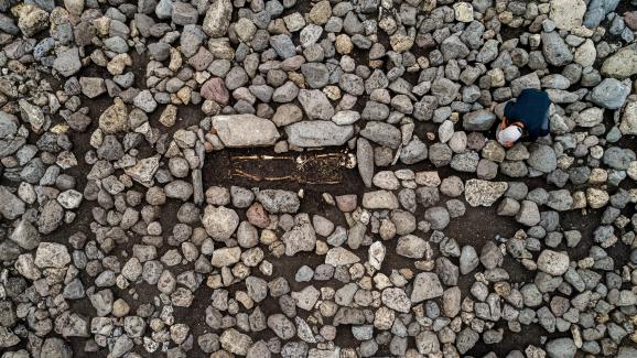 Découverte exceptionnelle d’une trentaine de monolithes préhistoriques en Auvergne