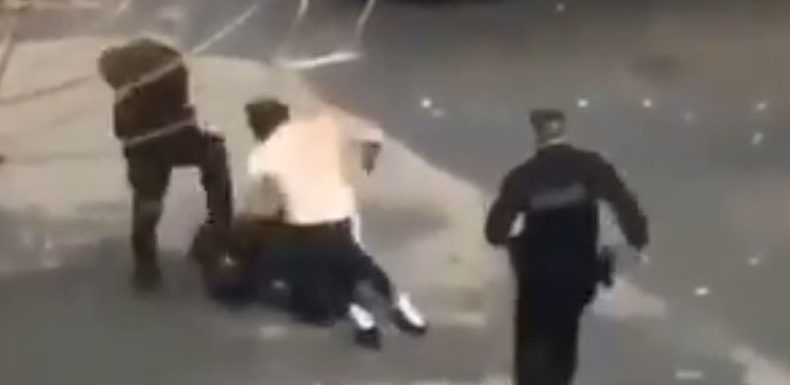 Coup de pied au visage lors d’une interpellation filmée à Saint-Ouen : l’IGPN saisie (VIDEO)