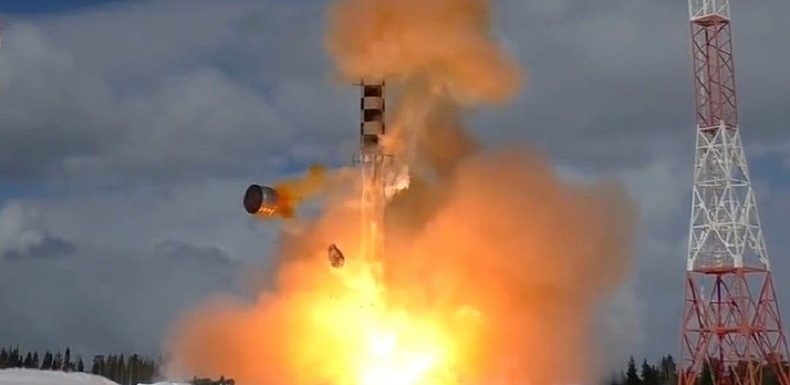 Explosion d’un missile dans une base russe du Grand Nord : que sait-on ?