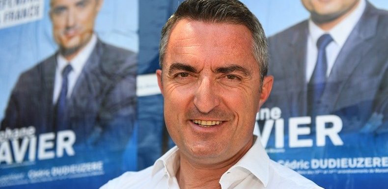 Son visage flouté dans le journal La Provence, un sénateur RN proteste
