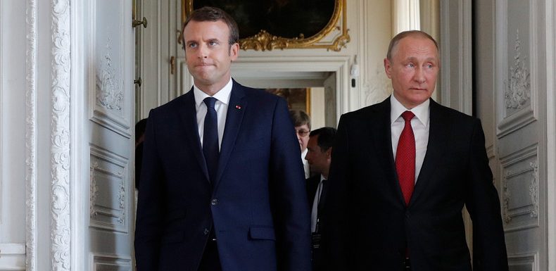 Hubert Védrine : Il faut «réarrimer la Russie à l’Europe»