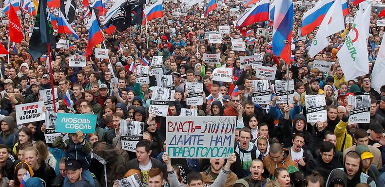 En Russie, pouvoir et opposition peinent à s’entendre sur les manifestations
