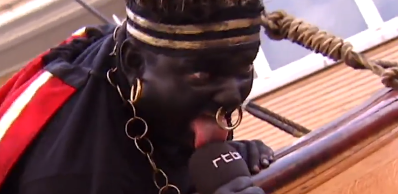 A Ath, un «blackface» made in Belgique dans le viseur de militants antiracistes (VIDEO)