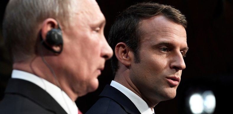 Lost in translation : qu’a vraiment dit Vladimir Poutine sur les Gilets jaunes à Brégançon ?
