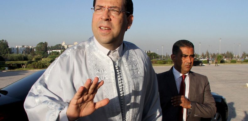 Tunisie : en lice pour la présidentielle, le Premier ministre renonce à sa nationalité française