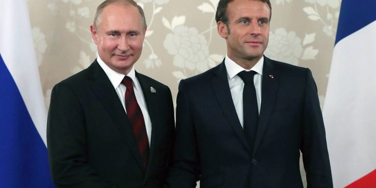 «Emmanuel Macron se sert de Vladimir Poutine pour s’affirmer aux yeux du monde»