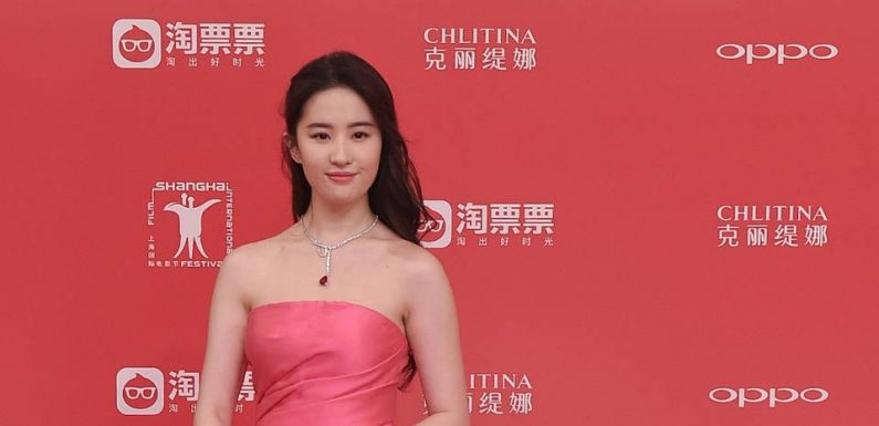 VIDEO. Le soutien de la star de «Mulan» à la police de Hong Kong ne passe pas