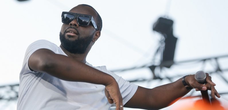 Corse: Le rappeur Maître Gims abandonne un bateau en flammes