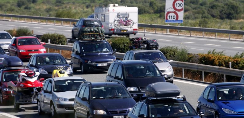 Bouchons: Mais pourquoi les Français prennent-ils la voiture lors des journées noires?