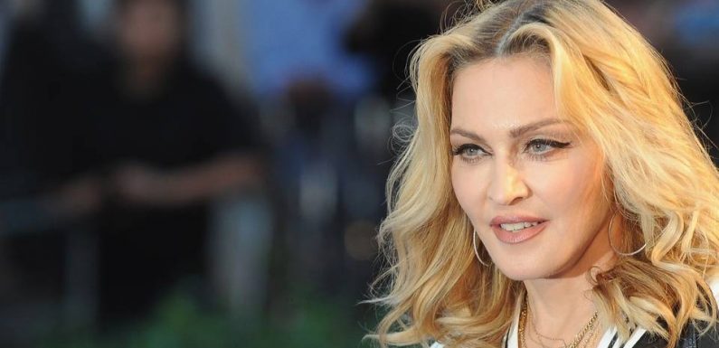VIDEO. Madonna décale sa tournée… Keira Knightley se sentait coupable de tourner « Pirates des Caraïbes »…