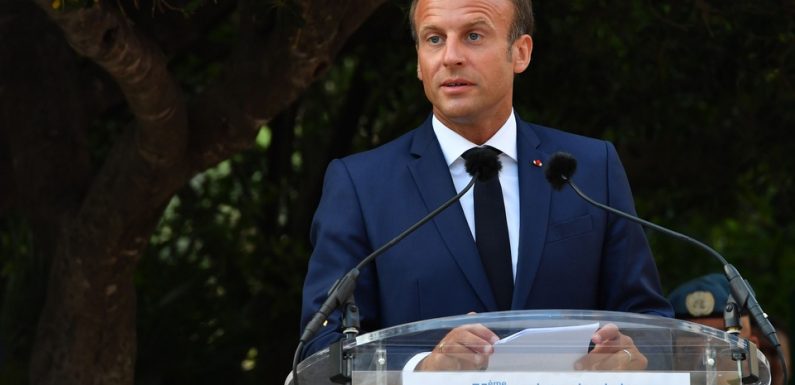 Cinq infos dans le rétro: Macron prône la réconciliation, le XV de France brille et un navire de migrants toujours sans port