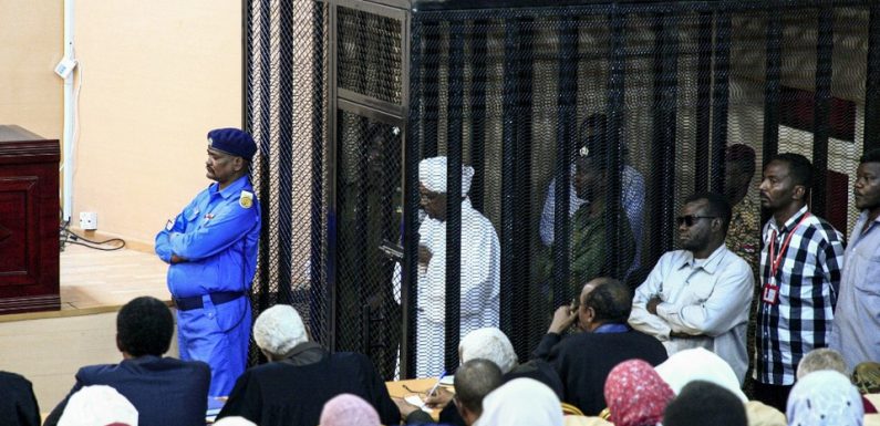 Soudan : L’ex-président Béchir inculpé pour possession illégale de fonds étrangers