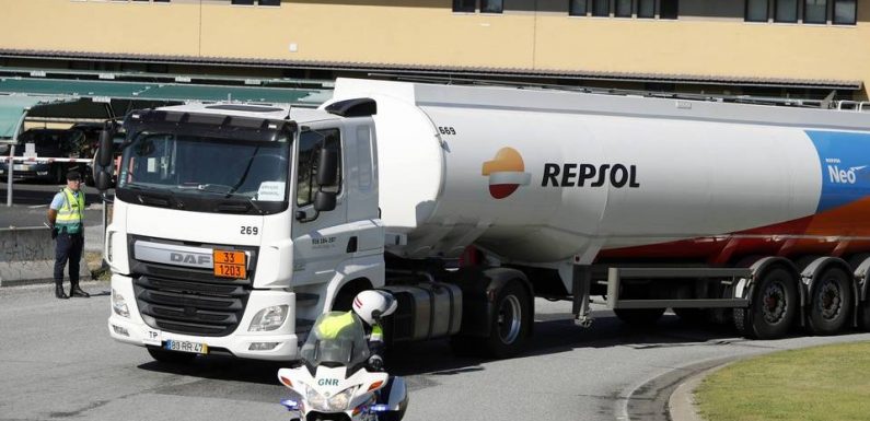Grève de camionneurs au Portugal: Les stations-service ravitaillées sous escorte
