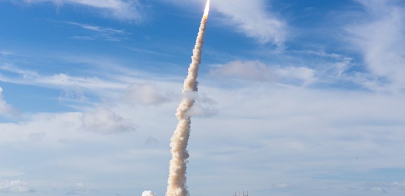 Lancements réussis pour Ariane 5 et SpaceX