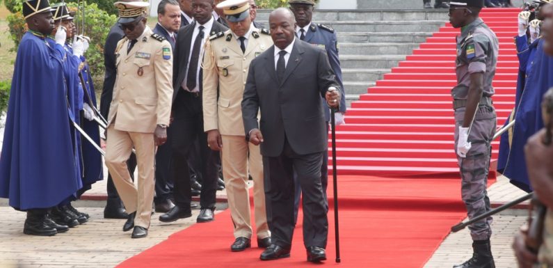 Après dix mois d’absence, Ali Bongo se présente devant les Gabonais