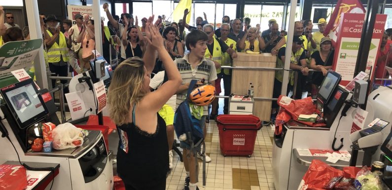 Angers: Clients chahutés, bugs… Un dimanche mouvementé dans l’hypermarché sans caissier