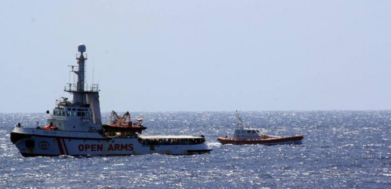 «Open Arms»: L&rsquo;Espagne propose d&rsquo;accueillir le navire de l&rsquo;ONG dans le port d&rsquo;Algesiras